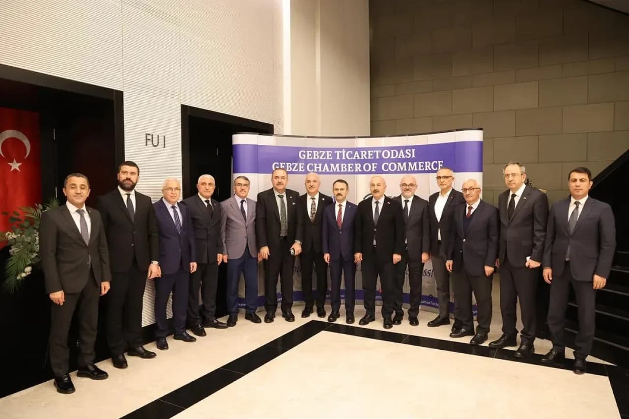 Gebze Ticaret Odası'ndan Yıl Sonu Buluşması: Vali Aktaş Teşekkür Etti Gebze Ticaret Odası'ndan Yıl Sonu Buluşması: Vali Aktaş Teşekkür Etti