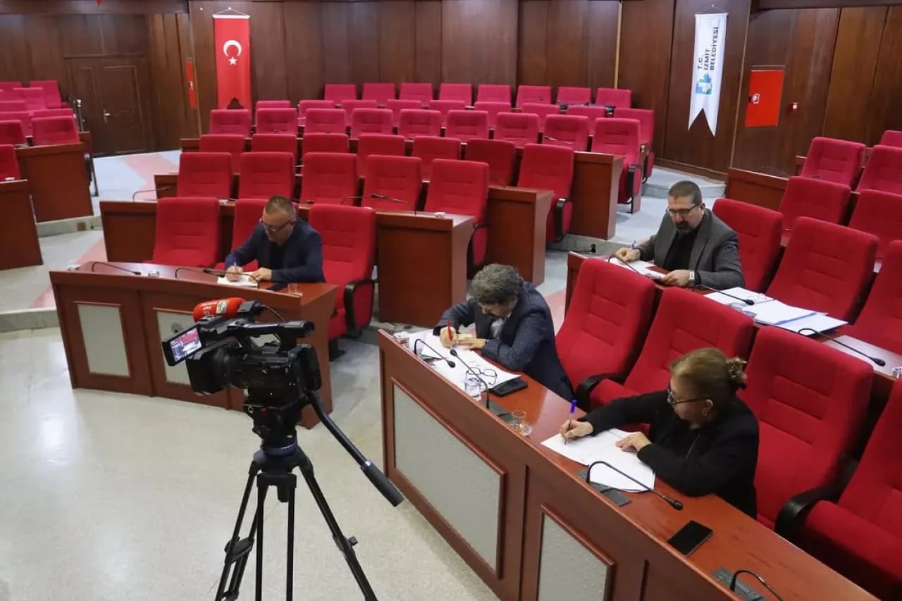 İzmit'te Kadın Temizlik Timi İçin İstihdam Seferberliği: Mülakatlar Tamamlandı İzmit'te Kadın Temizlik Timi İçin İstihdam Seferberliği: Mülakatlar Tamamlandı