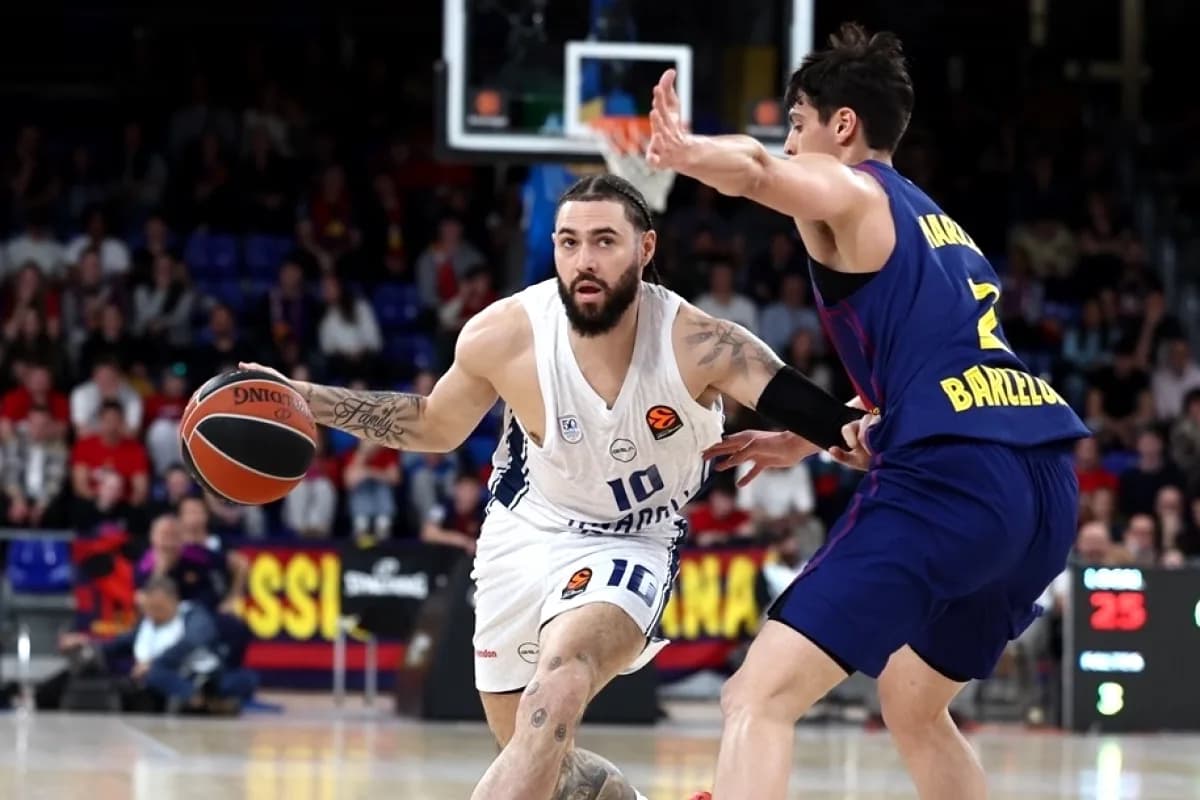 Anadolu Efes, EuroLeague'de Barcelona'ya Deplasmanda 78-71 Yenildi Anadolu Efes, EuroLeague'de Barcelona'ya Deplasmanda 78-71 Yenildi