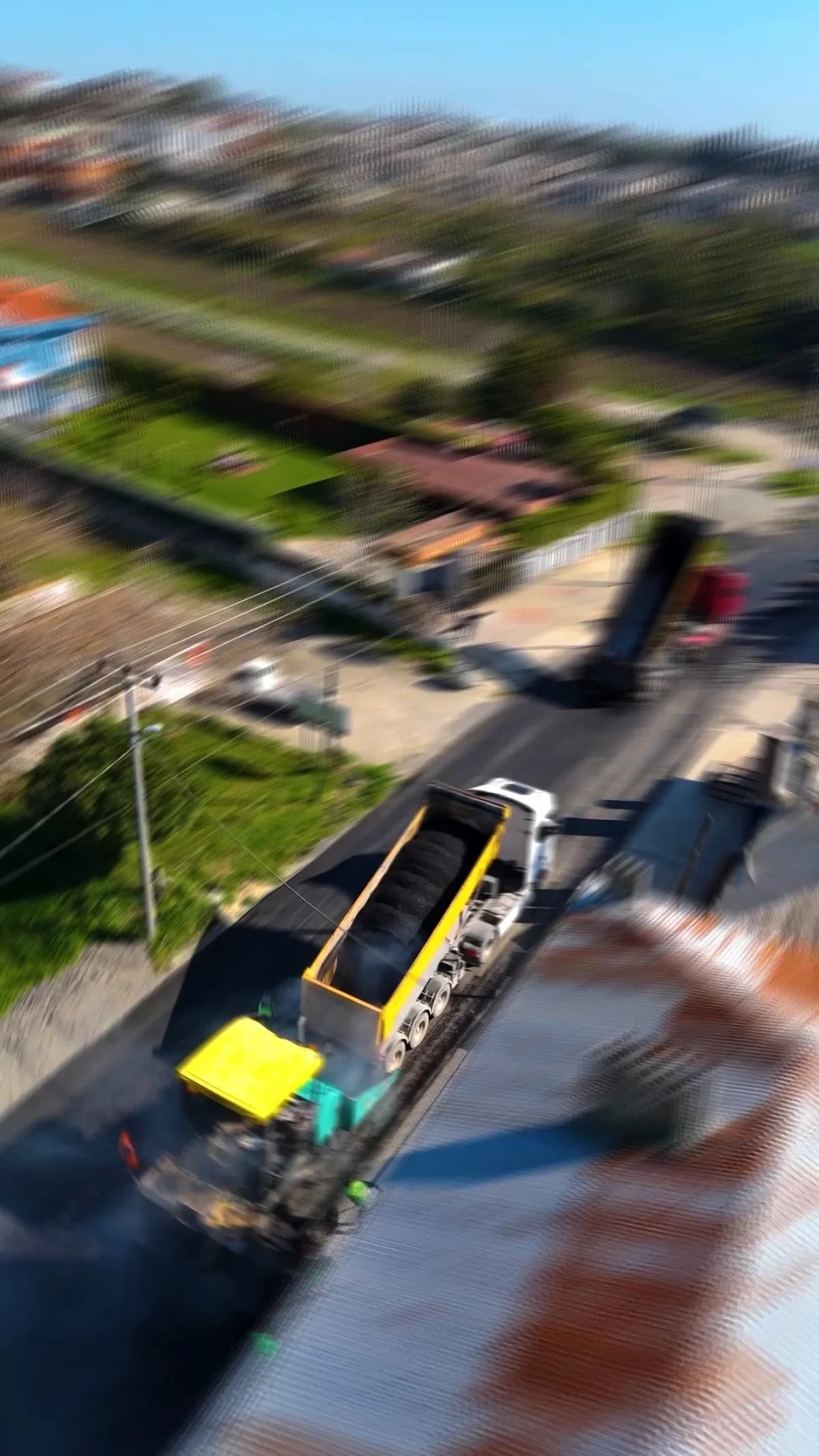 Hümayun Caddesi Asfaltlandı: Silivri'de Ortaköy-Selimpaşa Güzergahı Yenilendi Hümayun Caddesi Asfaltlandı: Silivri'de Ortaköy-Selimpaşa Güzergahı Yenilendi