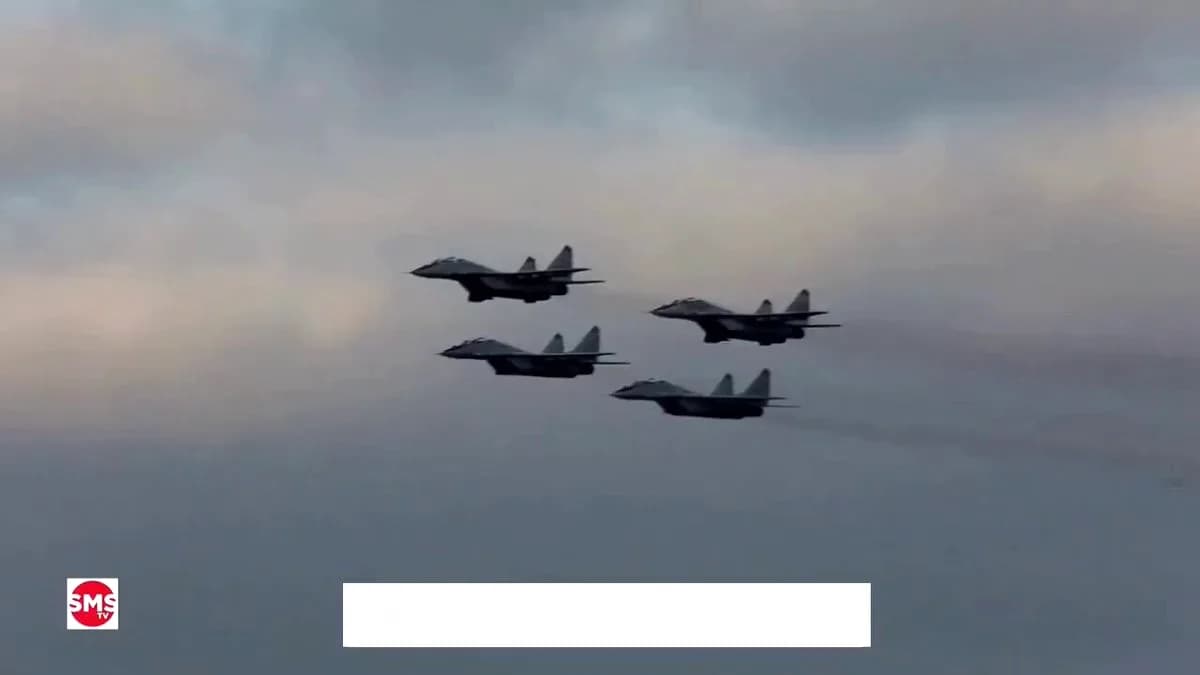 Türkiye'nin F-16'ları Mogadişu'da Somali Ordusu'nun Töreninde Türkiye'nin F-16'ları Mogadişu'da Somali Ordusu'nun Töreninde