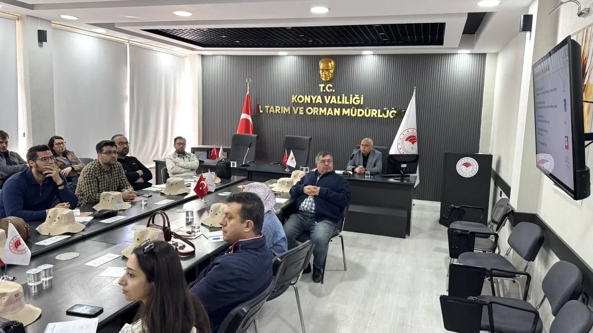 Konya'da İlçe Tarım Yöneticilerine İyi Tarım Eğitimi Konya'da İlçe Tarım Yöneticilerine İyi Tarım Eğitimi