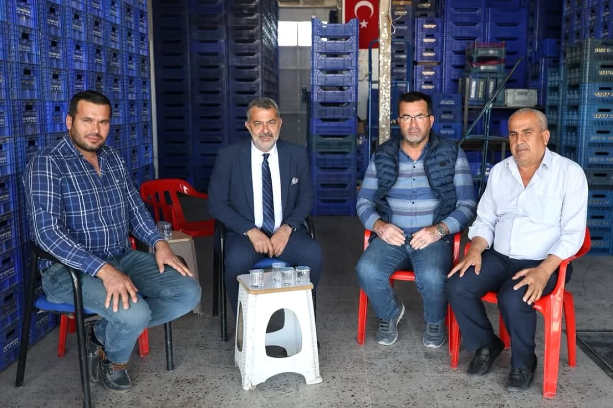 Kumluca TSO Başkanı Fahri Özen'den Kaş Üyelerine Ziyaret Kumluca TSO Başkanı Fahri Özen'den Kaş Üyelerine Ziyaret