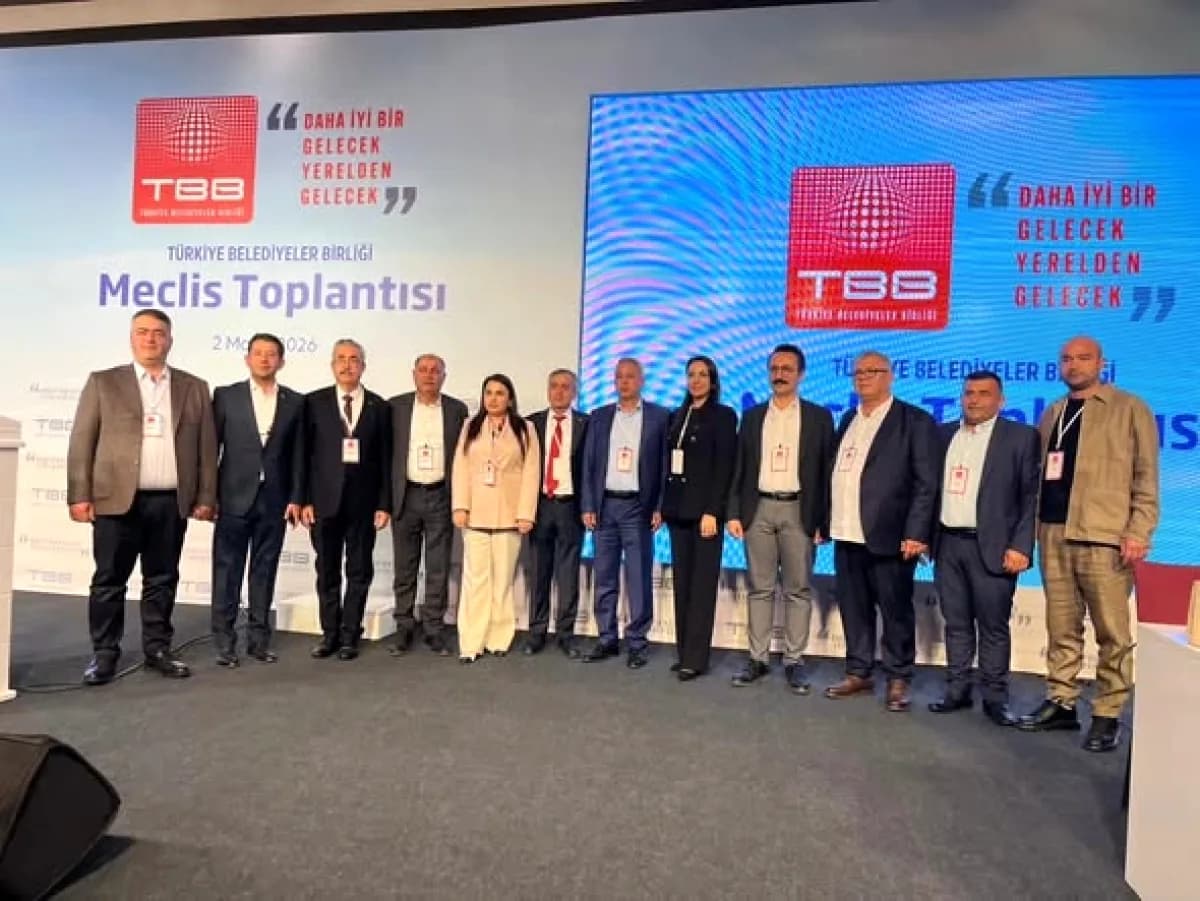 Aladağ Belediyesi TBB Toplantısına Katıldı, Seçer Yeniden Başkan Seçildi Aladağ Belediyesi TBB Toplantısına Katıldı, Seçer Yeniden Başkan Seçildi
