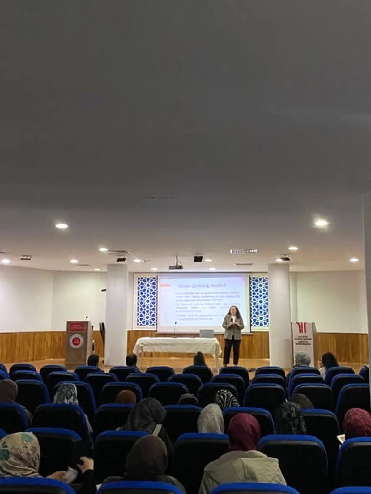 Nilüfer'de Akran Zorbalığı Semineri: Müftülük Personeli Eğitildi Nilüfer'de Akran Zorbalığı Semineri: Müftülük Personeli Eğitildi