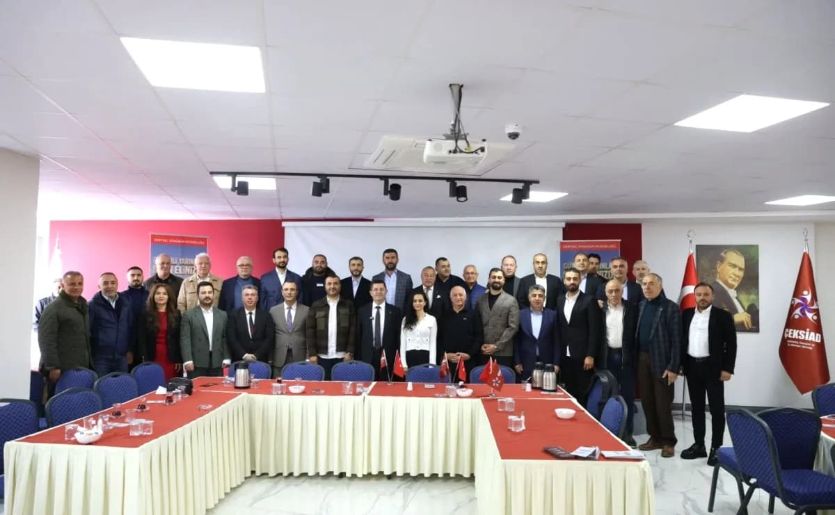 Sanayicilerle Kentsel Dönüşüm Masaya Yatırıldı Sanayicilerle Kentsel Dönüşüm Masaya Yatırıldı