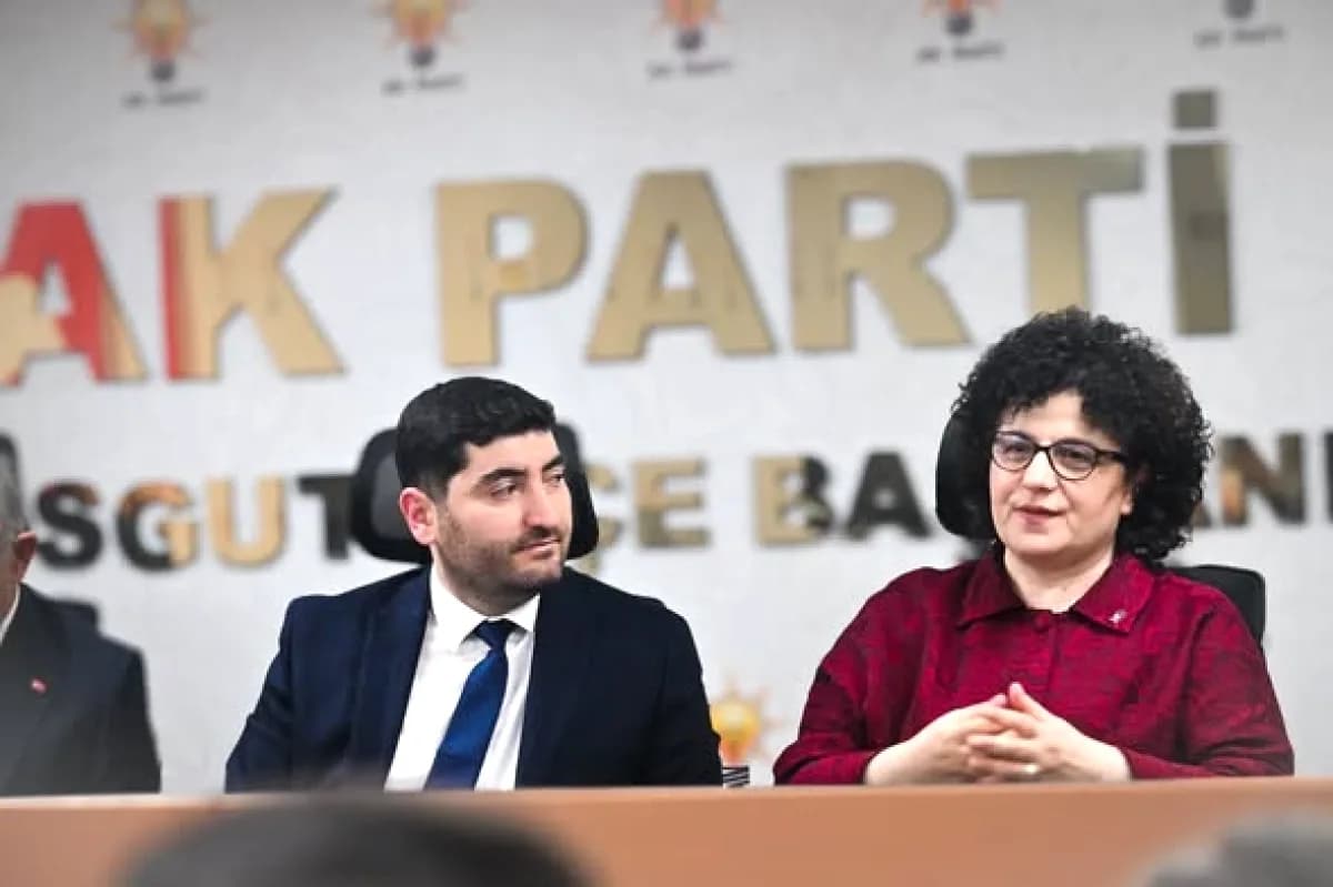 AK Parti Etimesgut'da Haftalık Yönetim Kurulu Toplantısı Gerçekleşti AK Parti Etimesgut'da Haftalık Yönetim Kurulu Toplantısı Gerçekleşti