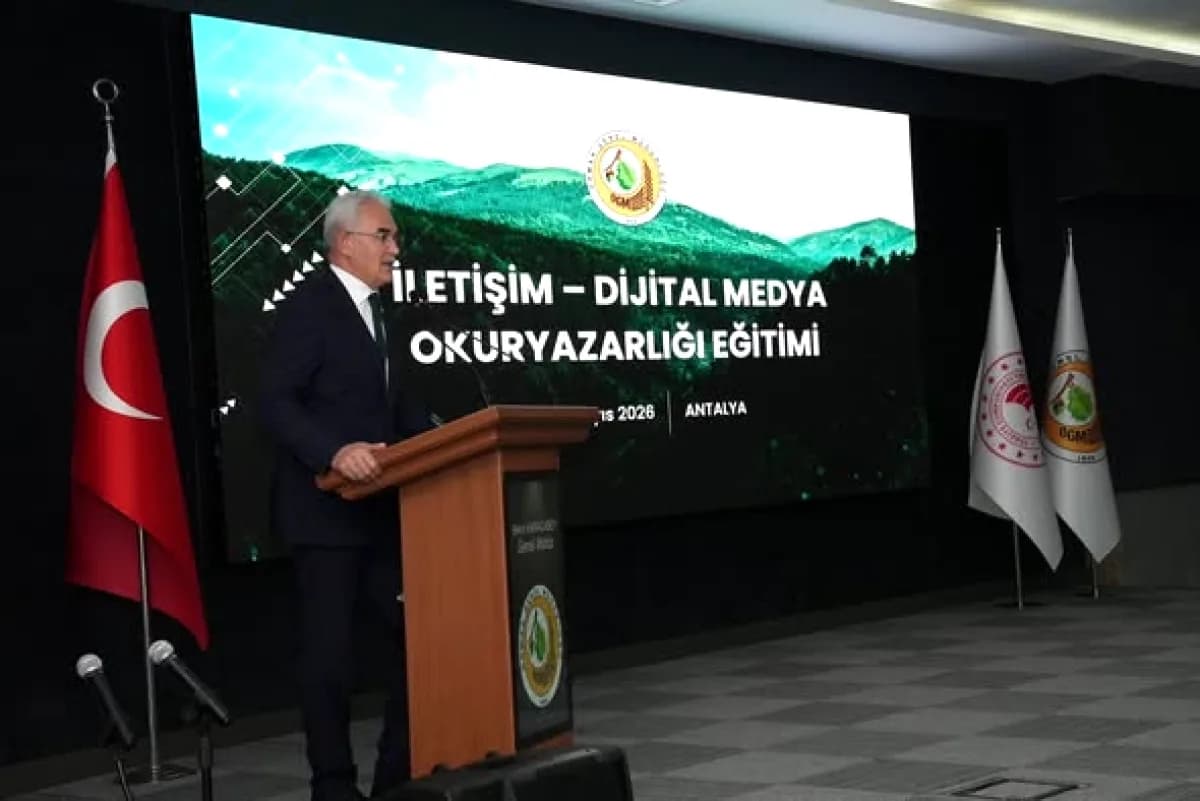 Antalya Orman Bölge Müdürlüğü'nde Dijital İletişim Eğitimi Gerçekleştirildi Antalya Orman Bölge Müdürlüğü'nde Dijital İletişim Eğitimi Gerçekleştirildi