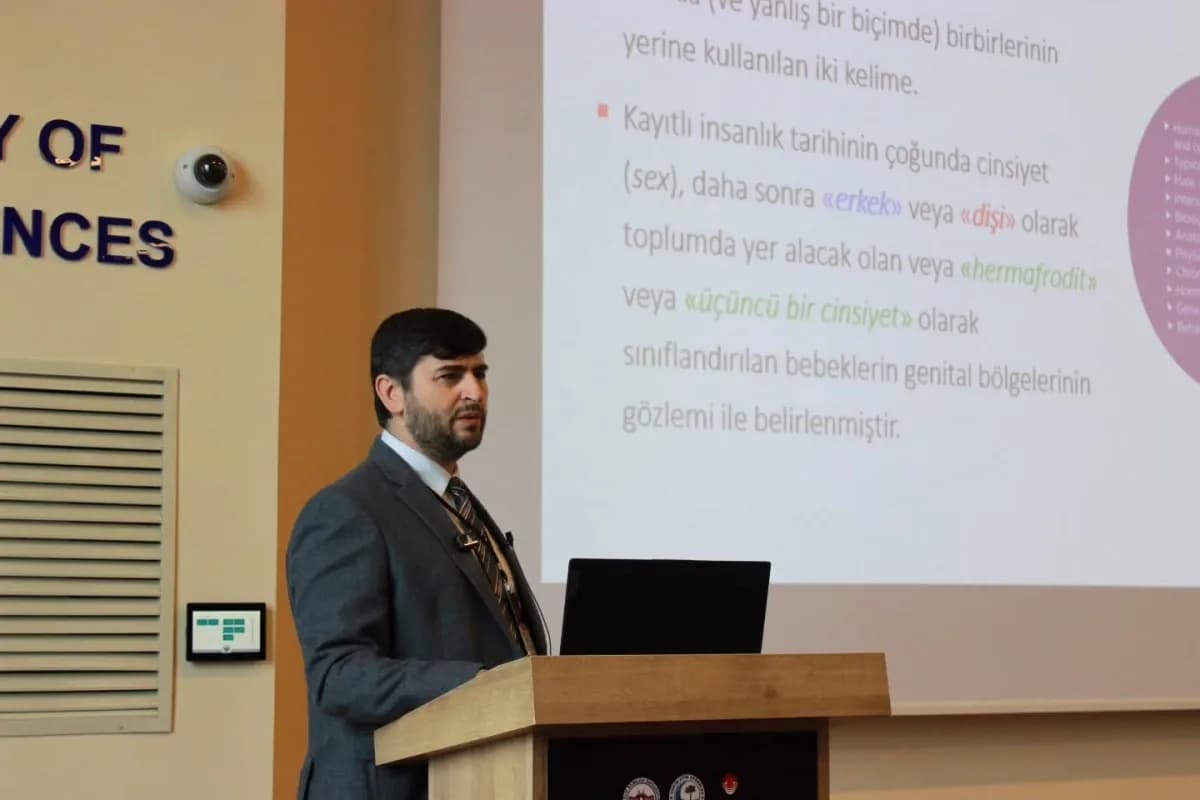 Sağlık Bilimleri Üniversitesi'nde Cinsiyet Disforisi Çalıştayı Sağlık Bilimleri Üniversitesi'nde Cinsiyet Disforisi Çalıştayı