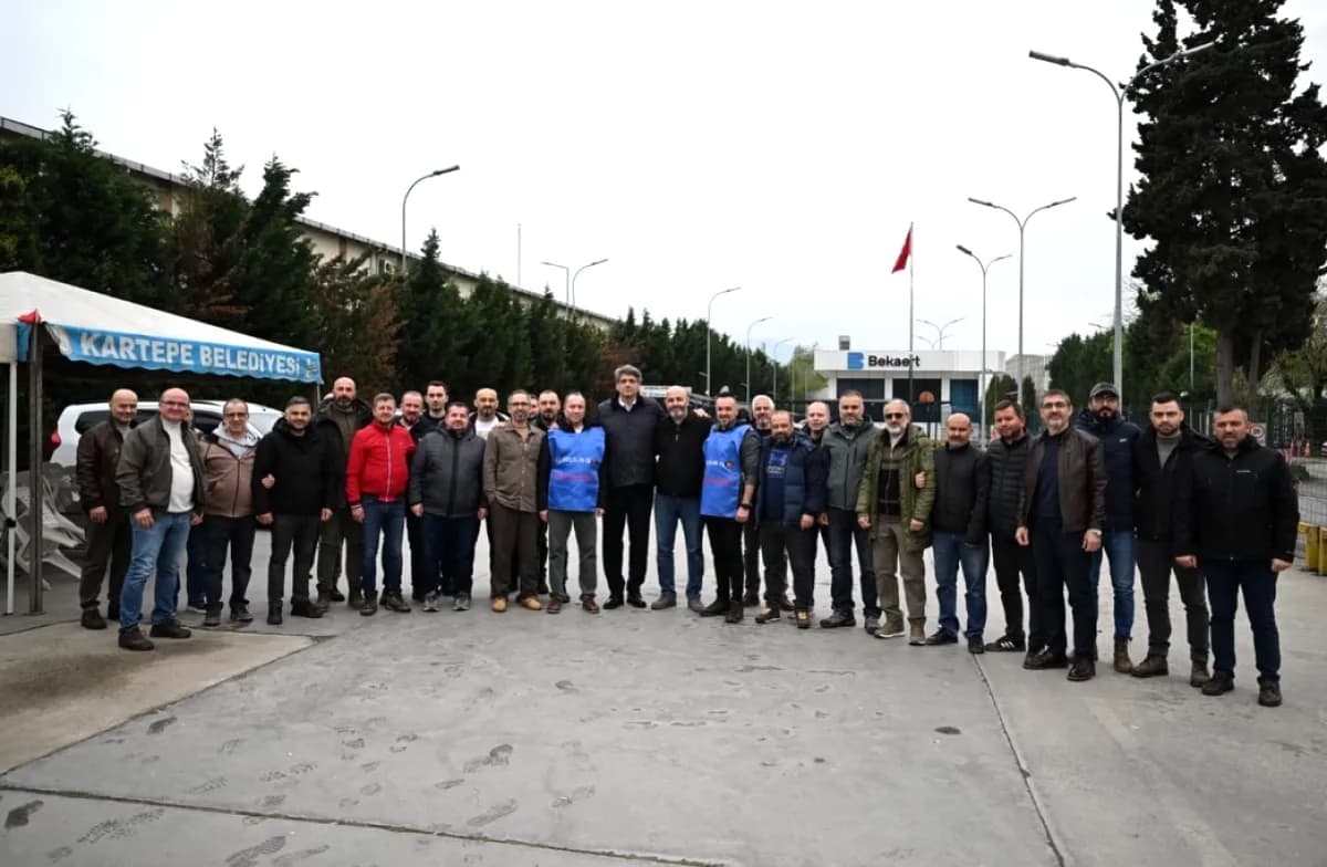 Kartepe Belediye Başkanı Grevdeki Bekaert İşçilerini Ziyaret Etti Kartepe Belediye Başkanı Grevdeki Bekaert İşçilerini Ziyaret Etti
