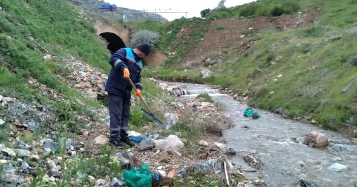 Yahyalı'da Temizlik Seferberliği: Ekipler Sahada Yahyalı'da Temizlik Seferberliği: Ekipler Sahada