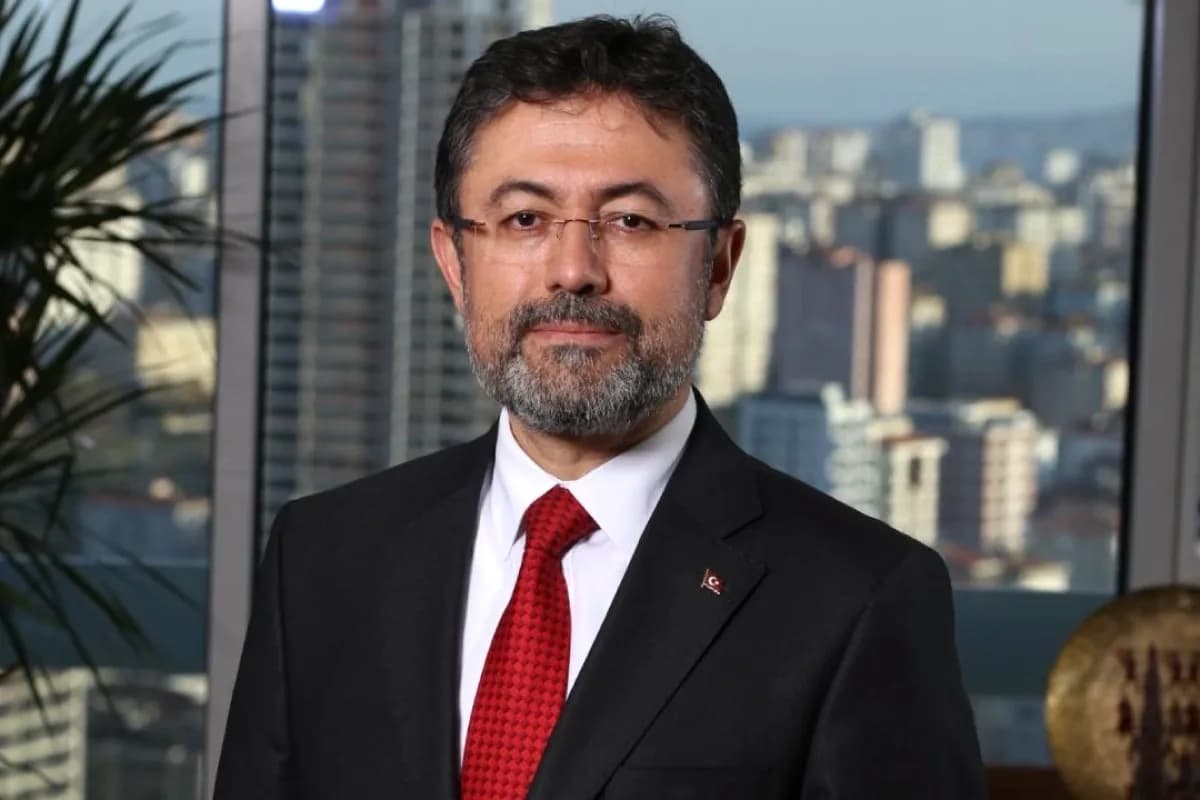 Bakan Yumaklı Yalova'da Üreticilerle Buluşuyor: Yeni Merkez Açılıyor Bakan Yumaklı Yalova'da Üreticilerle Buluşuyor: Yeni Merkez Açılıyor