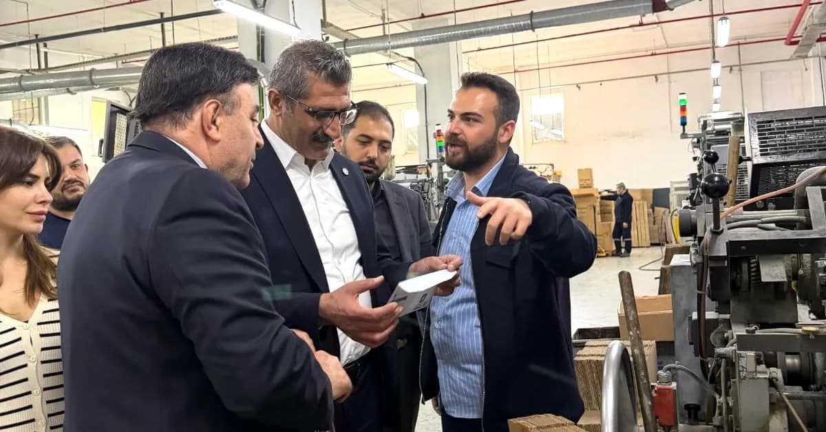 İYİ Parti İstanbul İl Başkanı Zarfsan Fabrikası'nı Ziyaret Etti İYİ Parti İstanbul İl Başkanı Zarfsan Fabrikası'nı Ziyaret Etti