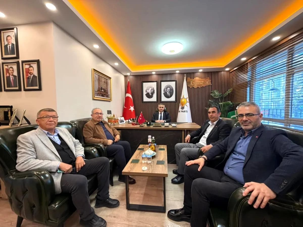 Polatlı AK Parti İlçe Başkanı Teke'den Kızılcahamam'da Nezaket Ziyareti Polatlı AK Parti İlçe Başkanı Teke'den Kızılcahamam'da Nezaket Ziyareti