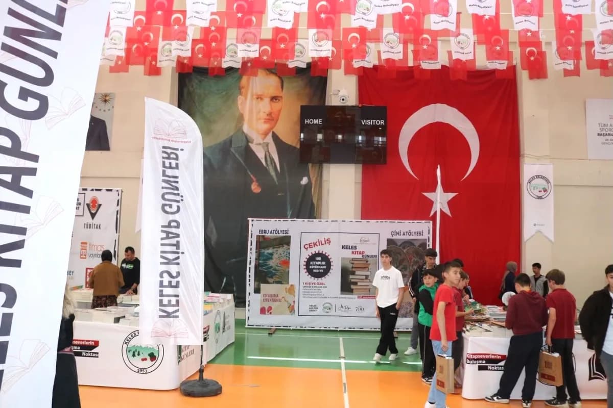 Bursa Keles'te Kitap Günleri Başladı: Başkan Ali Doğru'dan Davet Bursa Keles'te Kitap Günleri Başladı: Başkan Ali Doğru'dan Davet