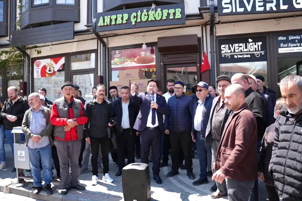 Bolvadin'de Hıdırellez Coşkusu: Çarşıda Kurban, Hafta Sonu Zeynep Türkeş Konseri Bolvadin'de Hıdırellez Coşkusu: Çarşıda Kurban, Hafta Sonu Zeynep Türkeş Konseri