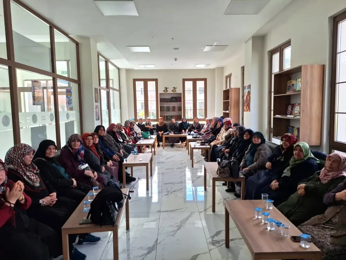 Kızılcahamam'da Kadınlara Özel Millet Bahçesi Sohbetleri Kızılcahamam'da Kadınlara Özel Millet Bahçesi Sohbetleri
