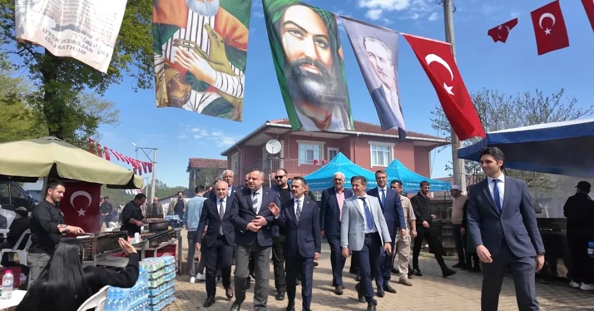 Kocaeli'de Hıdırellez Coşkusu: Balören'de Binlerce Kişi Baharı Karşıladı Kocaeli'de Hıdırellez Coşkusu: Balören'de Binlerce Kişi Baharı Karşıladı