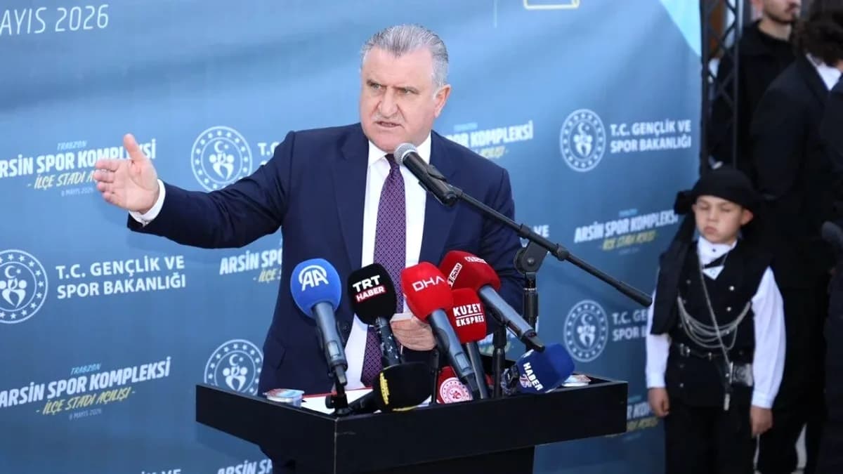 Trabzon'da Spor Tesisleri Açıldı: İbrahim Usta'nın Adı Stadına Verilecek Trabzon'da Spor Tesisleri Açıldı: İbrahim Usta'nın Adı Stadına Verilecek