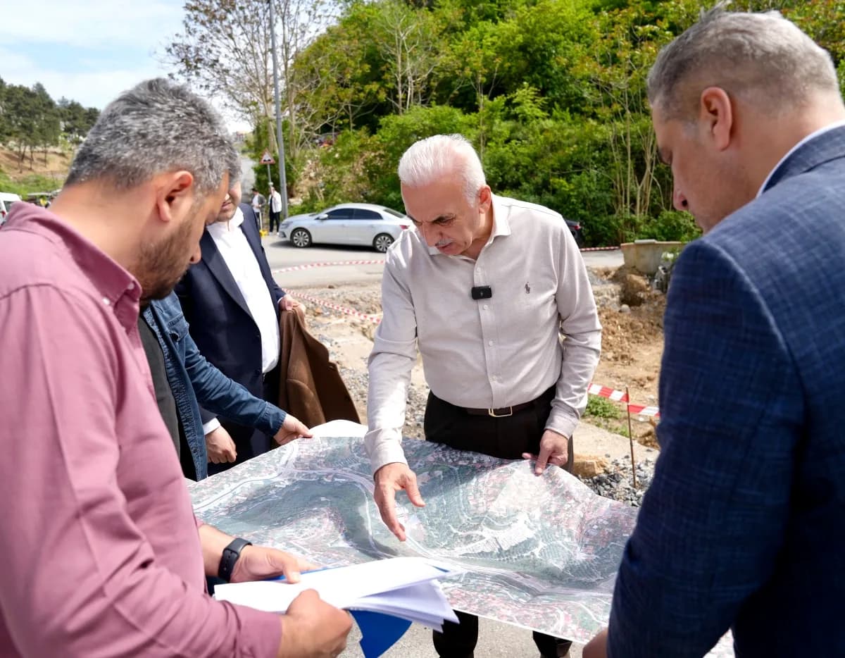 Ümraniye'ye Yeni Millet Bahçesi Geliyor: İsmet Yıldırım Sahada İnceleme Yaptı Ümraniye'ye Yeni Millet Bahçesi Geliyor: İsmet Yıldırım Sahada İnceleme Yaptı
