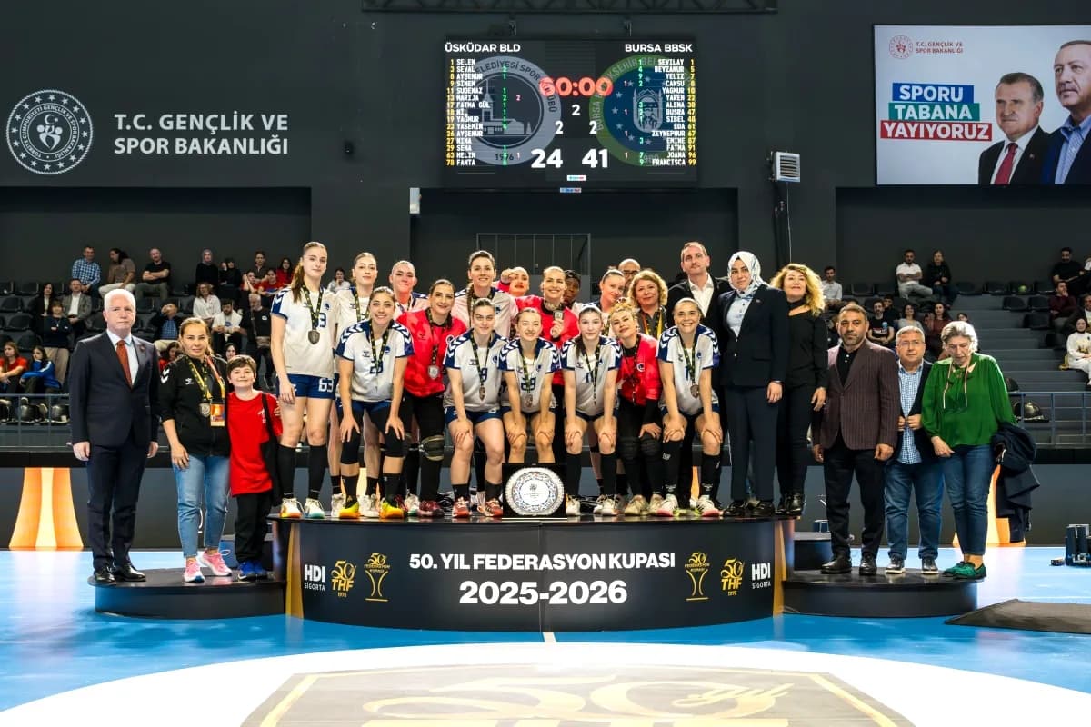 Üsküdar Belediyespor, Halkbank Kadınlar Federasyon Kupası'nda İkinci Oldu Üsküdar Belediyespor, Halkbank Kadınlar Federasyon Kupası'nda İkinci Oldu