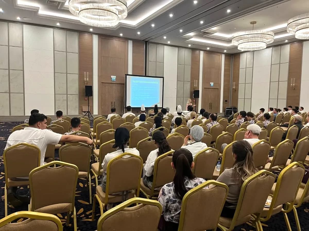 Antalya'da Çocuk Güvenliği İçin Turizm Sektörüne Eğitim Antalya'da Çocuk Güvenliği İçin Turizm Sektörüne Eğitim