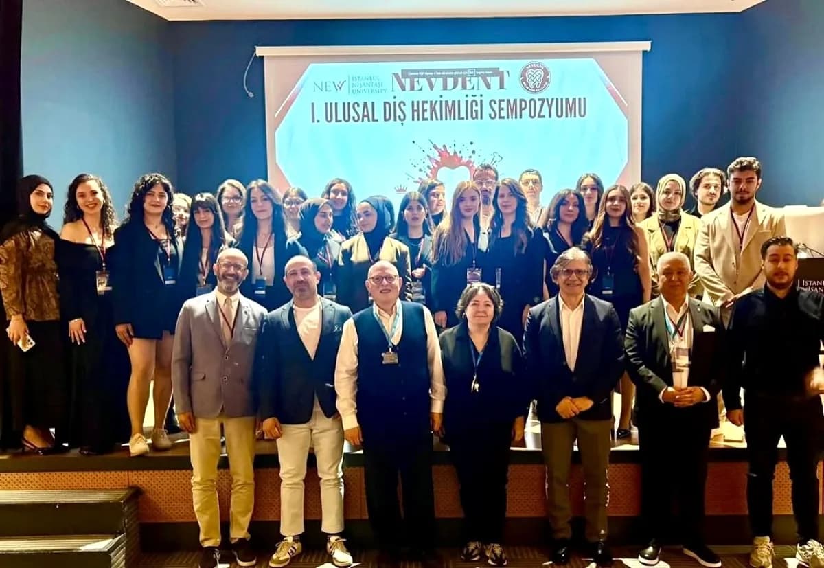 İstanbul Nişantaşı Üniversitesi'nde Diş Hekimliğinin Geleceği Masaya Yatırıldı İstanbul Nişantaşı Üniversitesi'nde Diş Hekimliğinin Geleceği Masaya Yatırıldı