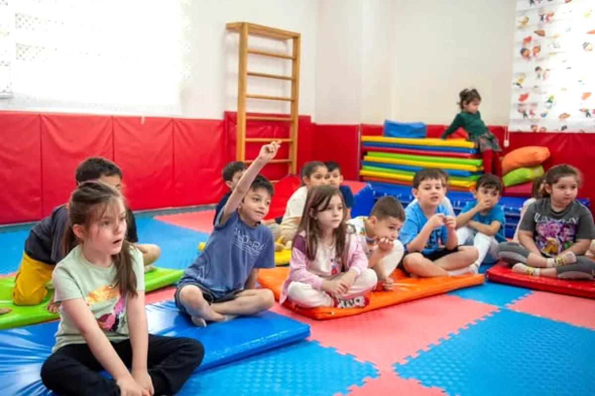 Seyhan'da Miniklere Deprem Eğitimi: Afet Bilinci Kreşte Başlıyor Seyhan'da Miniklere Deprem Eğitimi: Afet Bilinci Kreşte Başlıyor