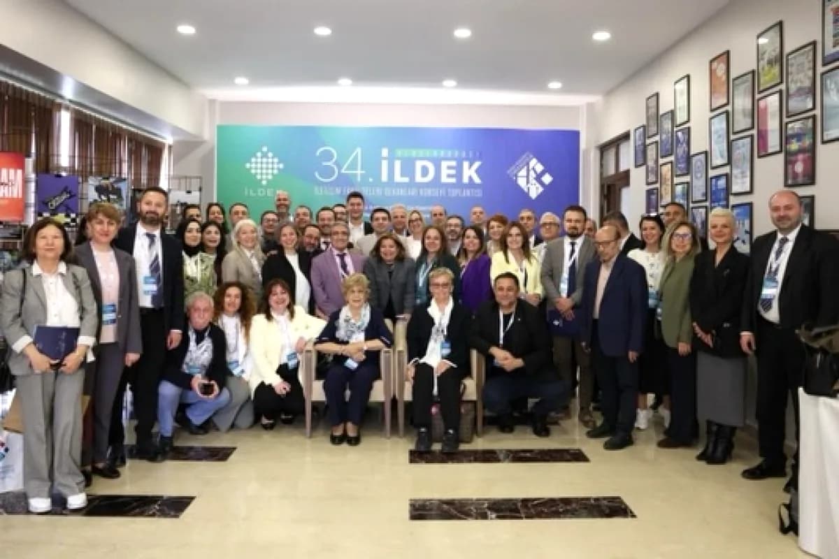 Üsküdar İletişim Fakültesi'nden Gaziantep'te İLDEK Zirvesine Katılım Üsküdar İletişim Fakültesi'nden Gaziantep'te İLDEK Zirvesine Katılım