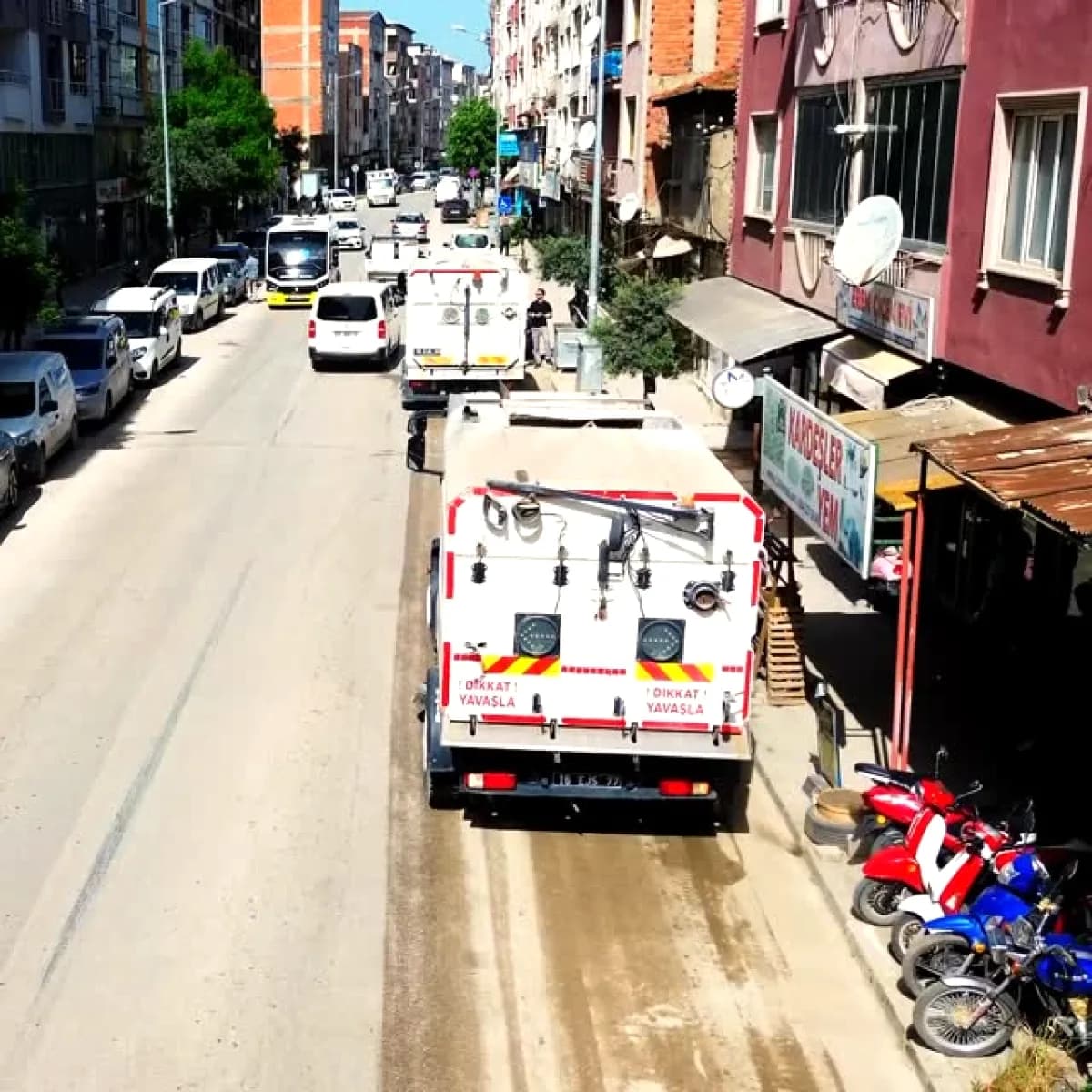 Mustafakemalpaşa'da Kurban Bayramı Öncesi Yol Temizlik Seferberliği Başladı Mustafakemalpaşa'da Kurban Bayramı Öncesi Yol Temizlik Seferberliği Başladı