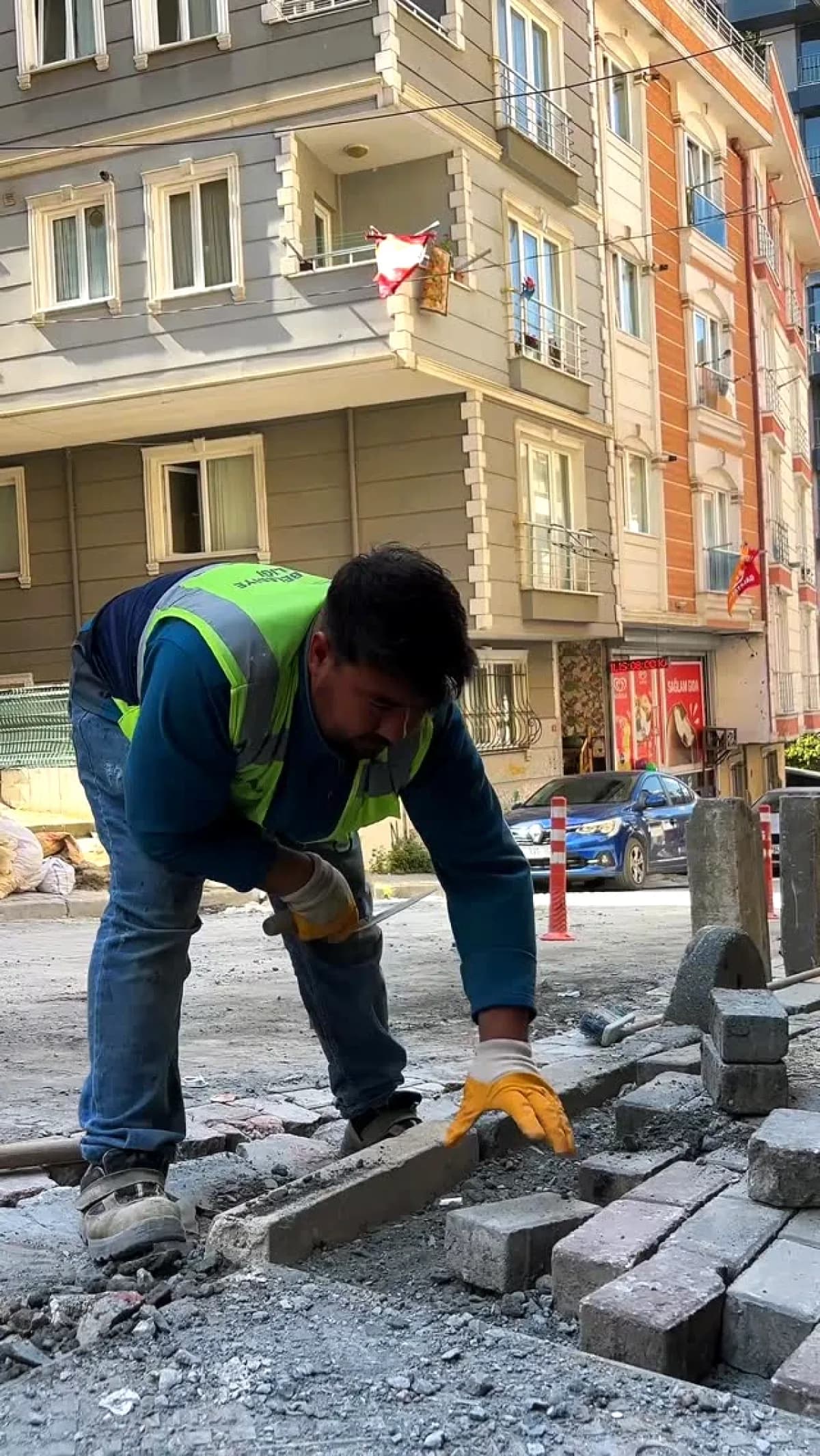Kâğıthane'de Yaya Güvenliği İçin Sokak Yenileniyor Kâğıthane'de Yaya Güvenliği İçin Sokak Yenileniyor