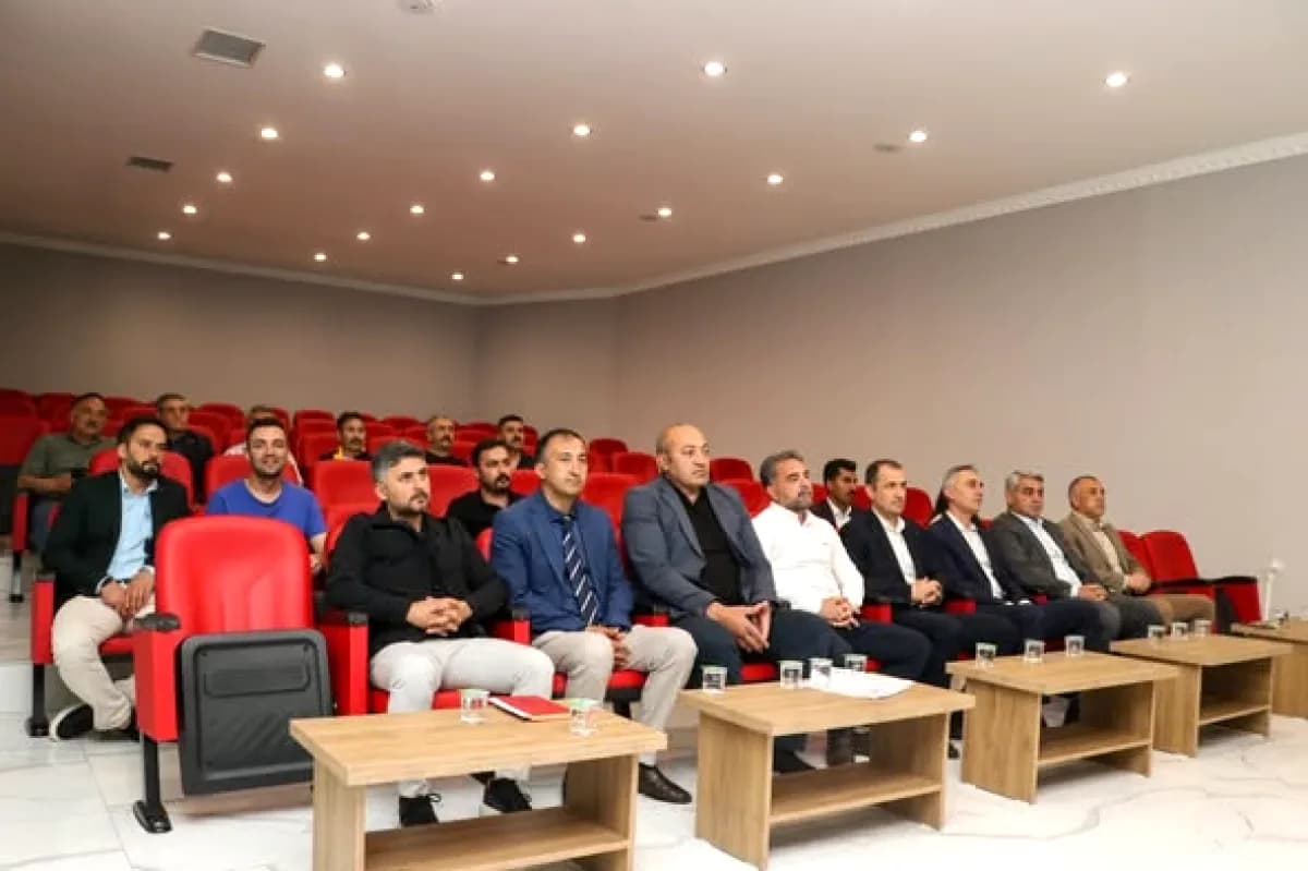 Kayseri'de İş Güvenliği Masaya Yatırıldı: Kurul Toplantısı Yapıldı Kayseri'de İş Güvenliği Masaya Yatırıldı: Kurul Toplantısı Yapıldı