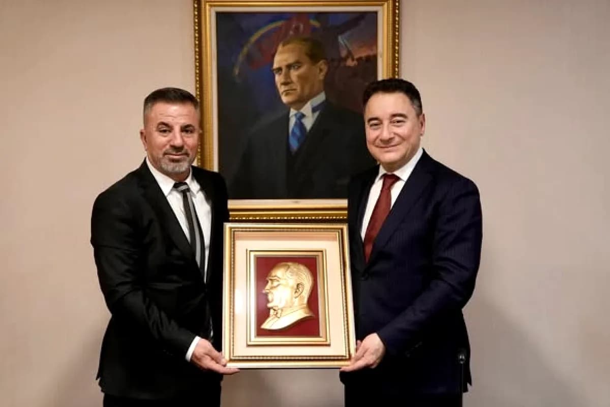 Şereflikoçhisarlılar Derneği DEVA Partisi'ni Ziyaret Etti Şereflikoçhisarlılar Derneği DEVA Partisi'ni Ziyaret Etti