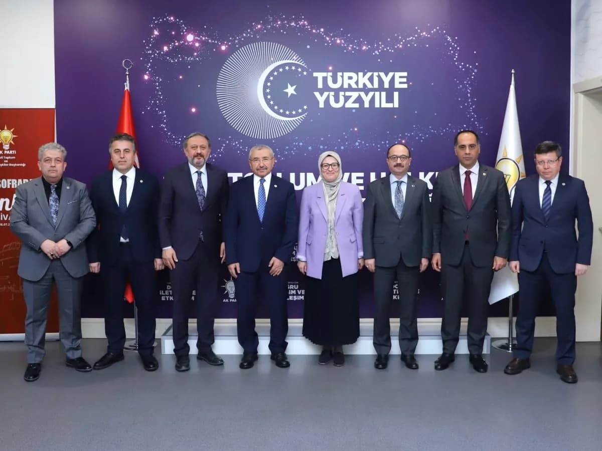 AK Parti'de Milletvekili Dayanışması: 8 İlden Genel Merkez Ziyareti AK Parti'de Milletvekili Dayanışması: 8 İlden Genel Merkez Ziyareti