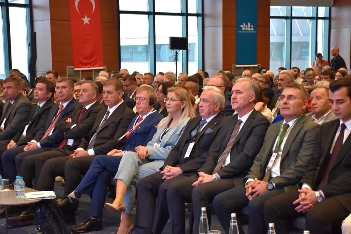 Nilüfer Belediye Başkanı'ndan Sağlıklı Kentler Birliği Başkanı'na Tebrik Nilüfer Belediye Başkanı'ndan Sağlıklı Kentler Birliği Başkanı'na Tebrik