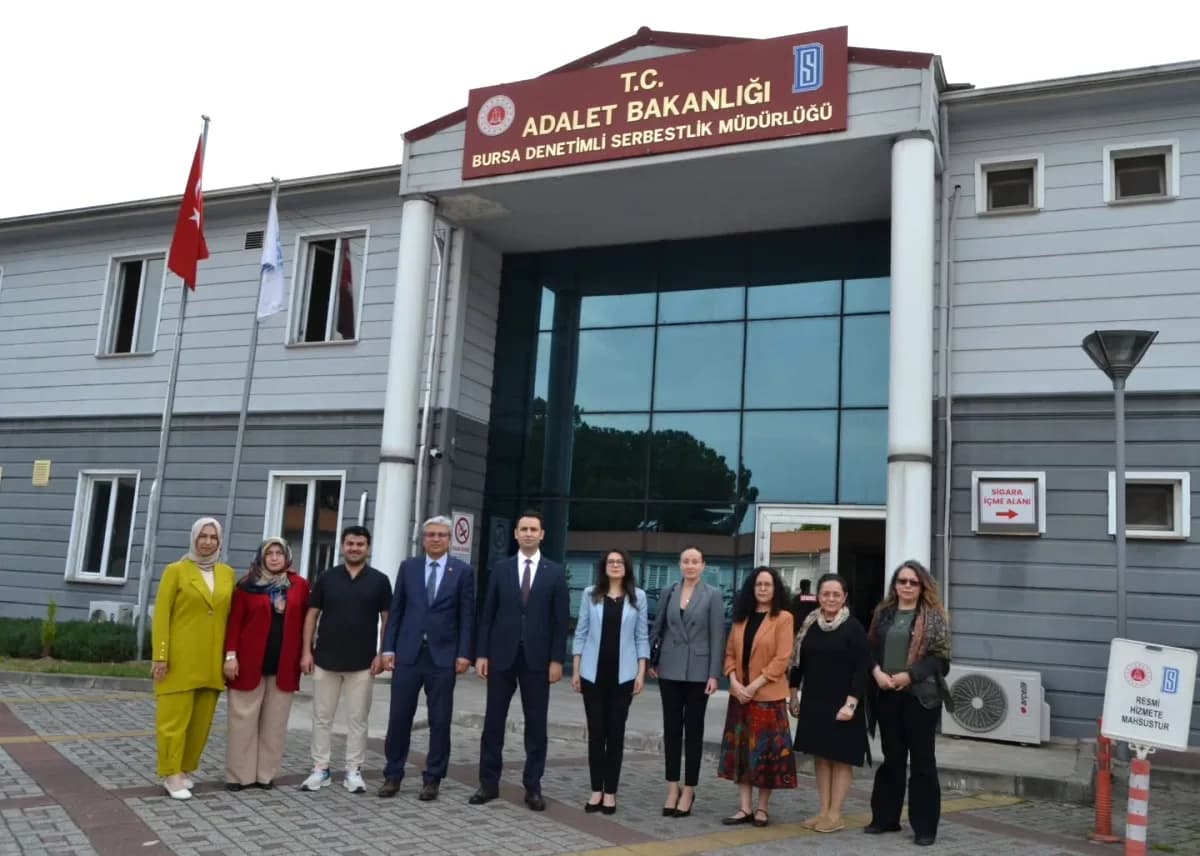 UNICEF ve Adalet Bakanlığı'ndan Bursa'ya Çocuk Adaleti Ziyareti UNICEF ve Adalet Bakanlığı'ndan Bursa'ya Çocuk Adaleti Ziyareti