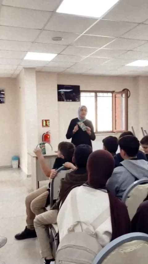 Kocaeli'de Minikler Yazar Rabia Tunç'la Buluştu Kocaeli'de Minikler Yazar Rabia Tunç'la Buluştu