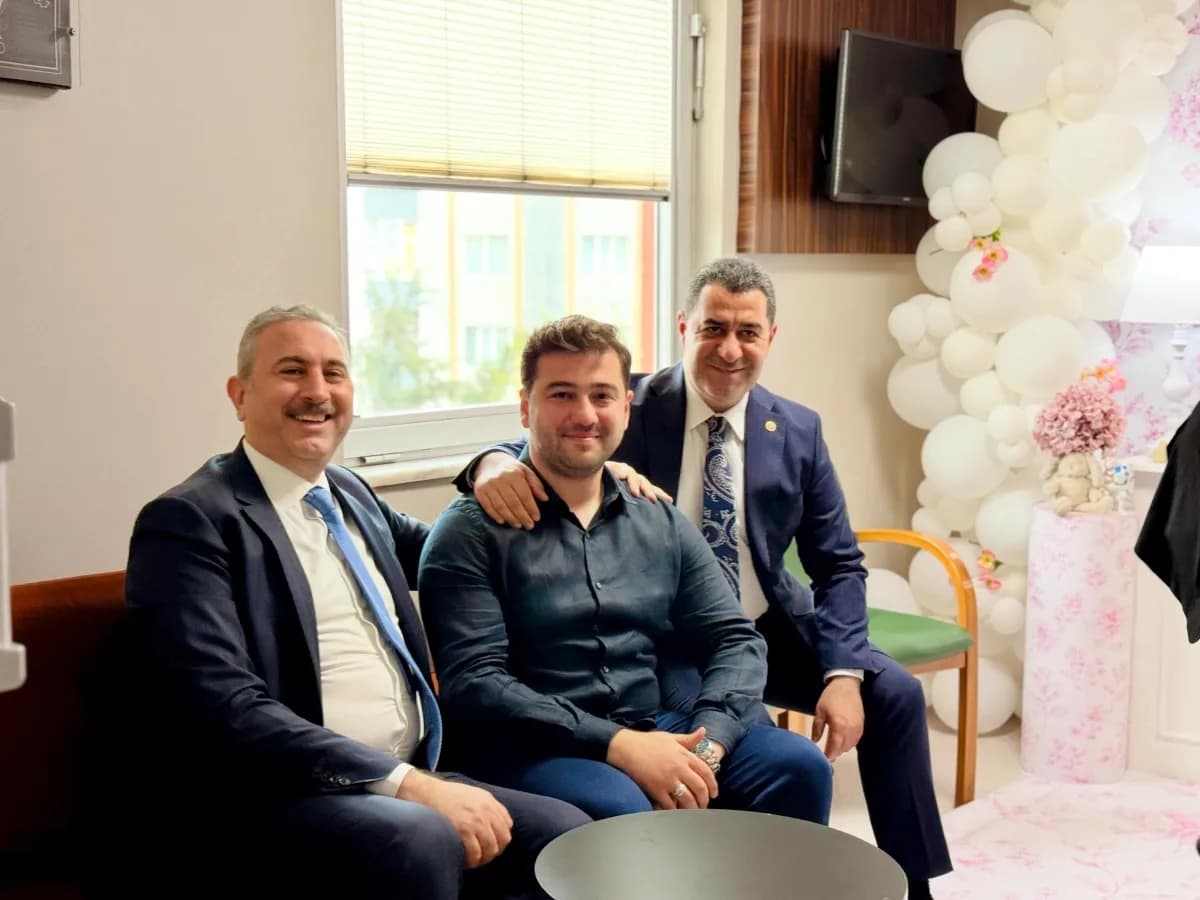Gaziantep'te Siyaset Camiasında Mutlu Haber: Mihrimah Bebek Dünyaya Geldi Gaziantep'te Siyaset Camiasında Mutlu Haber: Mihrimah Bebek Dünyaya Geldi