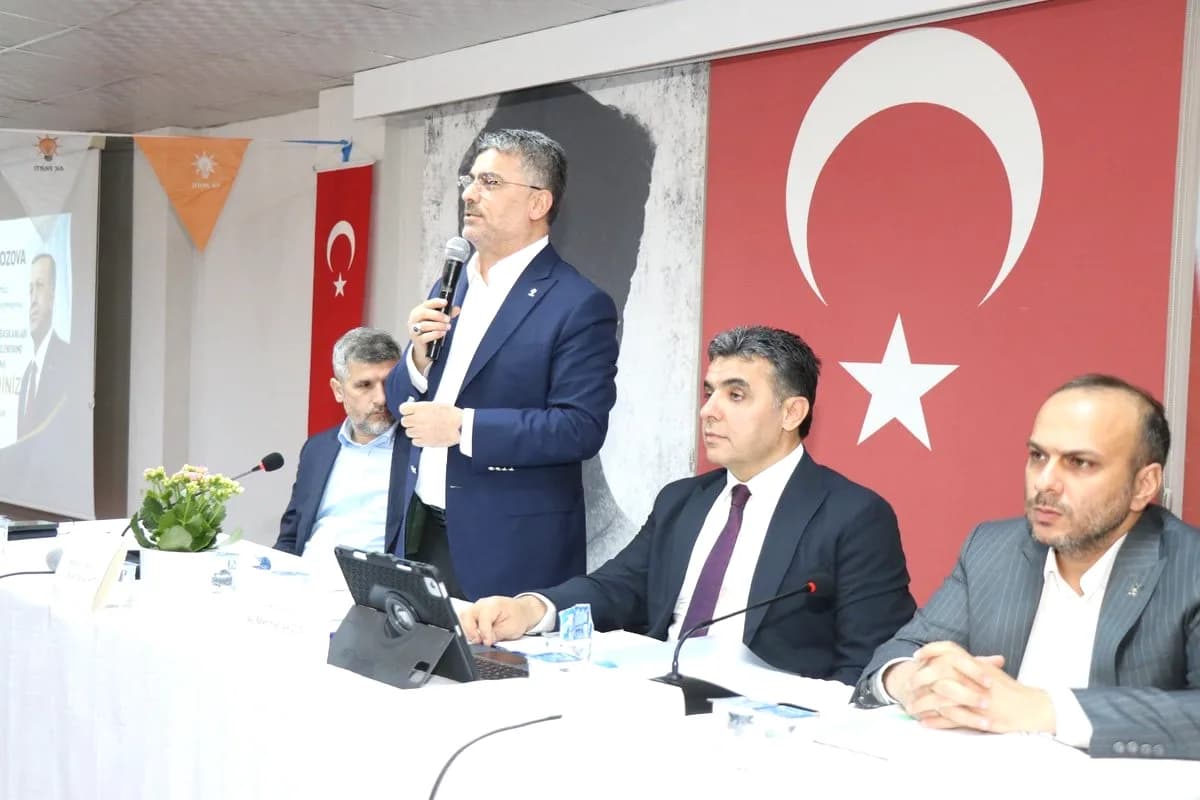 AK Parti'den Bozova'da Teşkilat Toplantısı: "Türkiye Yüzyılı" Vurgusu AK Parti'den Bozova'da Teşkilat Toplantısı: "Türkiye Yüzyılı" Vurgusu