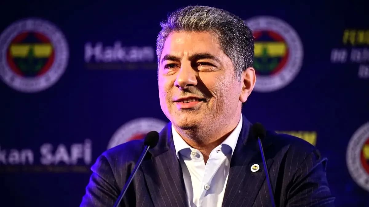 Fenerbahçe'de Hakan Safi'den Flaş Maldini ve Yeni Teknik Direktör Açıklaması Fenerbahçe'de Hakan Safi'den Flaş Maldini ve Yeni Teknik Direktör Açıklaması