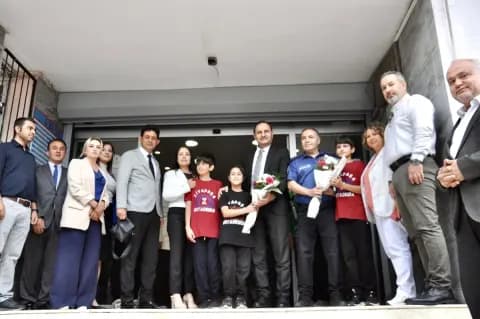 Ziyapaşa Ortaokulu'nda Teknoloji ve Sanat Buluşması Ziyapaşa Ortaokulu'nda Teknoloji ve Sanat Buluşması