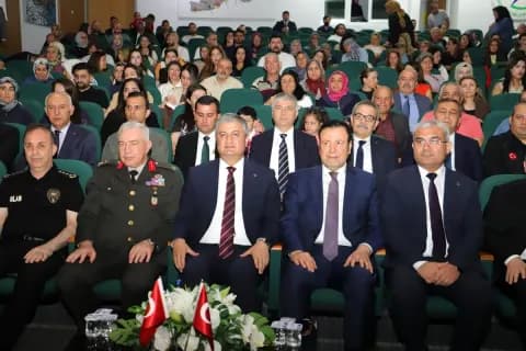 Adana'da Aile ve Nüfus On Yılı Tanıtımı Yapıldı Adana'da Aile ve Nüfus On Yılı Tanıtımı Yapıldı