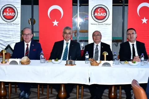 Büyükçekmece'de Sağlık Bakanı Memişoğlu'na Protokol Kancası Büyükçekmece'de Sağlık Bakanı Memişoğlu'na Protokol Kancası