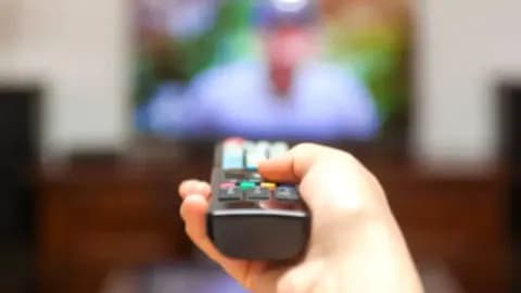 7 Haziran Pazar TV Rehberi: TRT1'den TV8'e Tüm Kanalların Yayın Akışı 7 Haziran Pazar TV Rehberi: TRT1'den TV8'e Tüm Kanalların Yayın Akışı