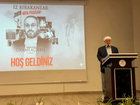 Bingöl'de Anlamlı Veda: Orhan Açıkbaş İçin 'İz Bırakanlar' Vefa Programı Bingöl'de Anlamlı Veda: Orhan Açıkbaş İçin 'İz Bırakanlar' Vefa Programı