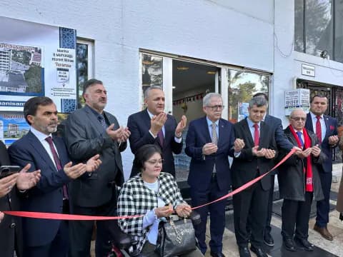 İyiliğe Gönüllü Ol Hayır Çarşısı Açıldı İyiliğe Gönüllü Ol Hayır Çarşısı Açıldı