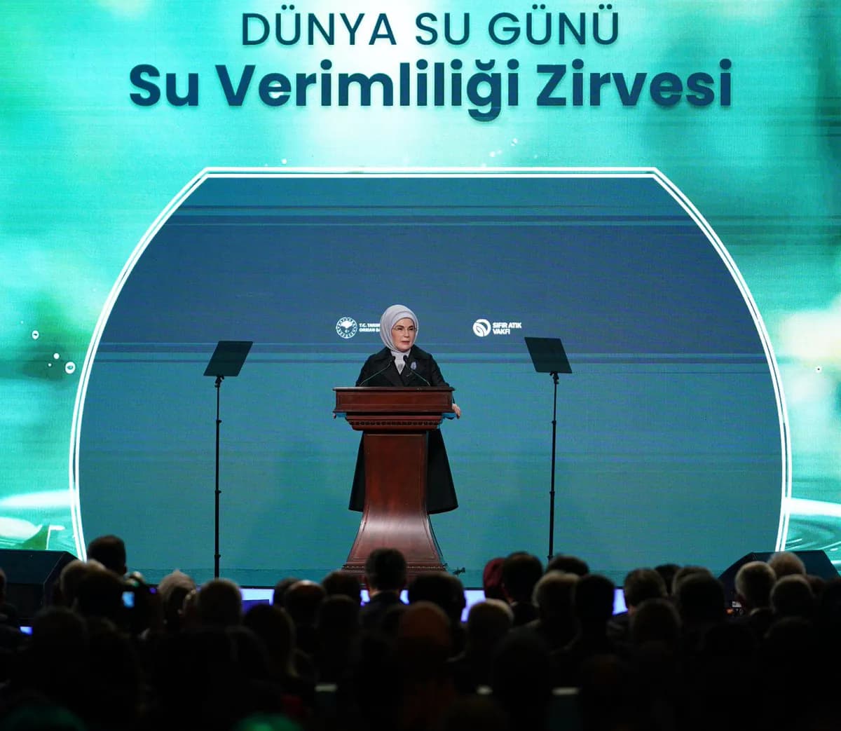 Bakan Tekin, Emine Erdoğan ile Dü Dünya Su Günü Etkinliklerinde Su Verimliliği Sözleşmesini İmzaladı Bakan Tekin, Emine Erdoğan ile Dü Dünya Su Günü Etkinliklerinde Su Verimliliği Sözleşmesini İmzaladı