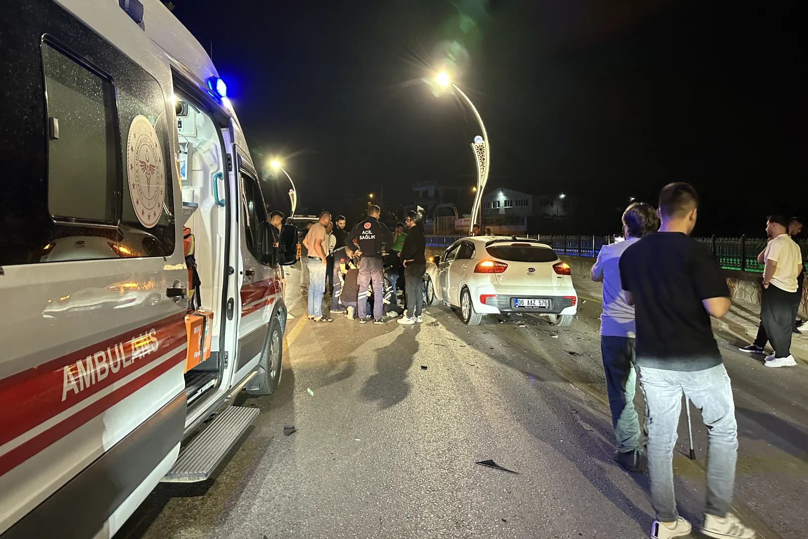 Akyazı Karacasu Caddesi'nde Kaza: Motosiklet Sürücüsü Yaralandı Akyazı Karacasu Caddesi'nde Kaza: Motosiklet Sürücüsü Yaralandı