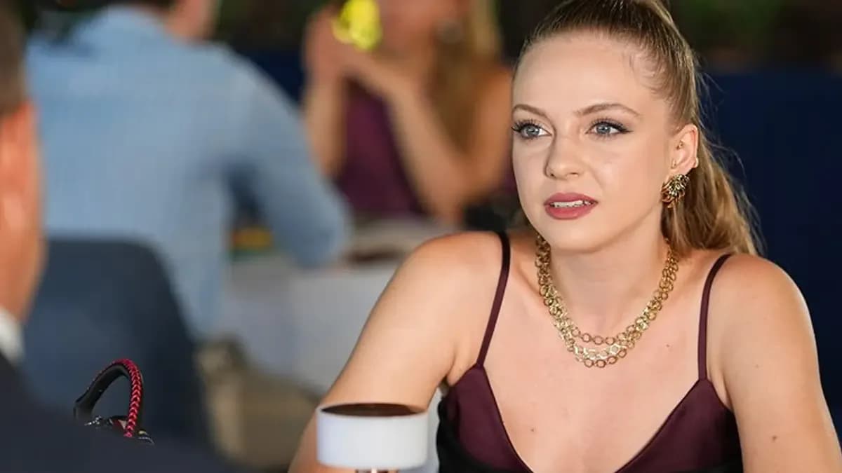 İpek Filiz Yazıcı'dan sürpriz aşk itirafı: 'Sadece arkadaşız' demişti İpek Filiz Yazıcı'dan sürpriz aşk itirafı: 'Sadece arkadaşız' demişti