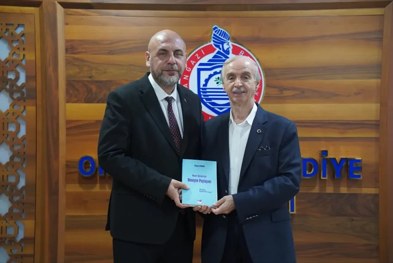 Orhangazi Belediye Başkanı Bekir Aydın, Eski Yıldırım Belediye Başkanı Özgen Keskin'i Ağırladı Orhangazi Belediye Başkanı Bekir Aydın, Eski Yıldırım Belediye Başkanı Özgen Keskin'i Ağırladı